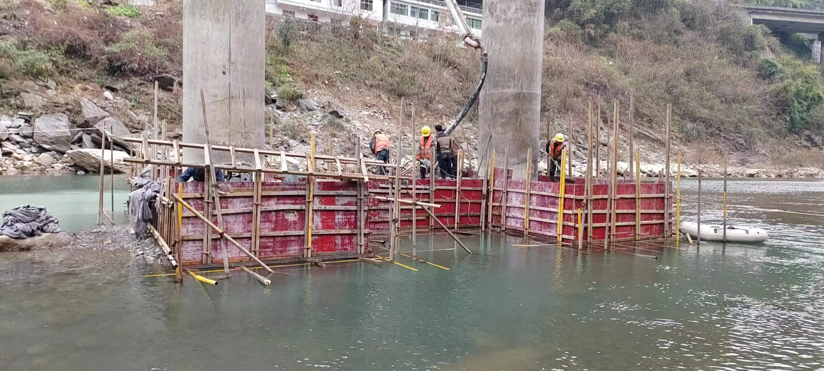 甘肃水利工程施工中堤坝渗漏原因以及防渗加固技术